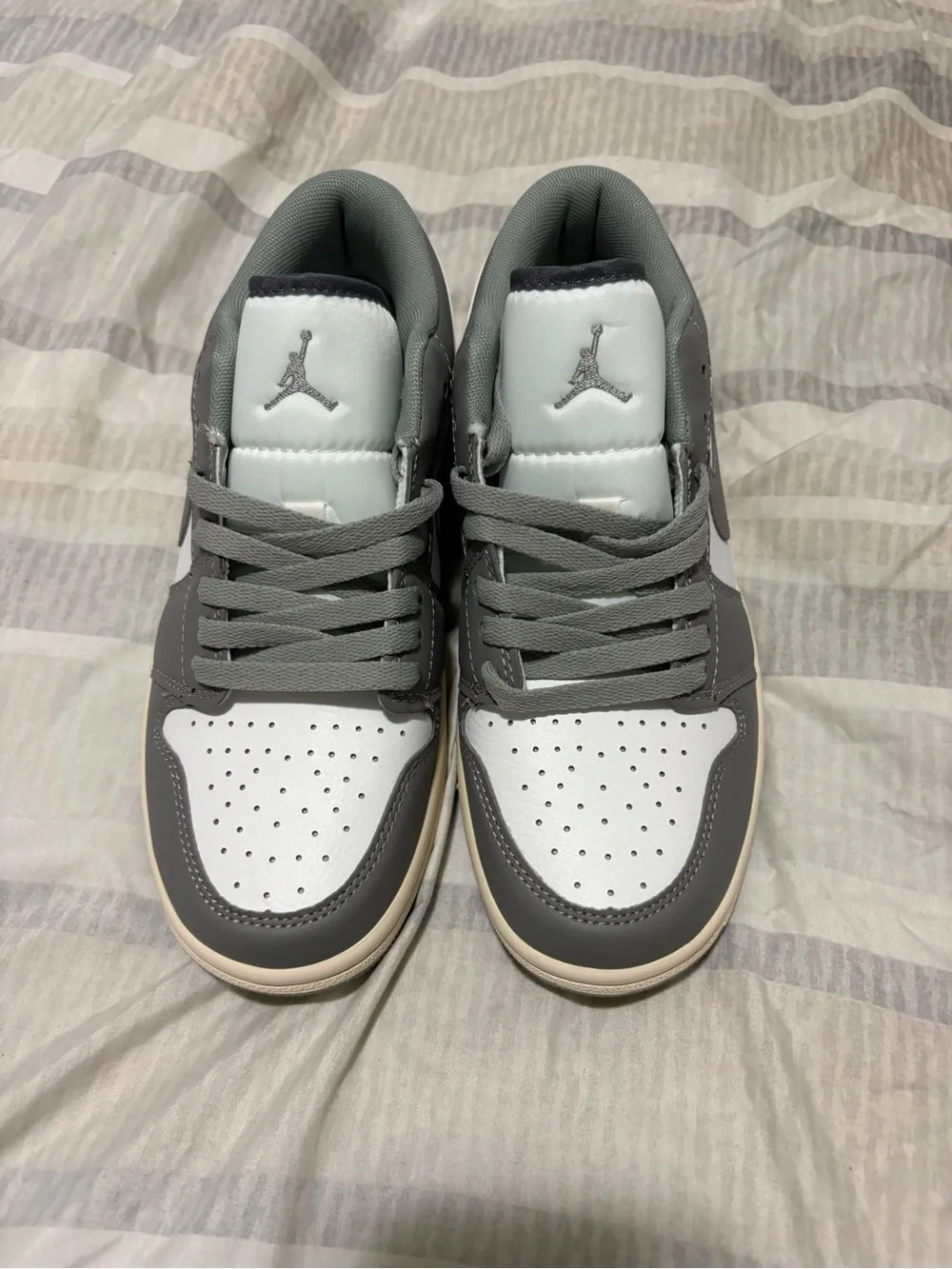 Jordan low top